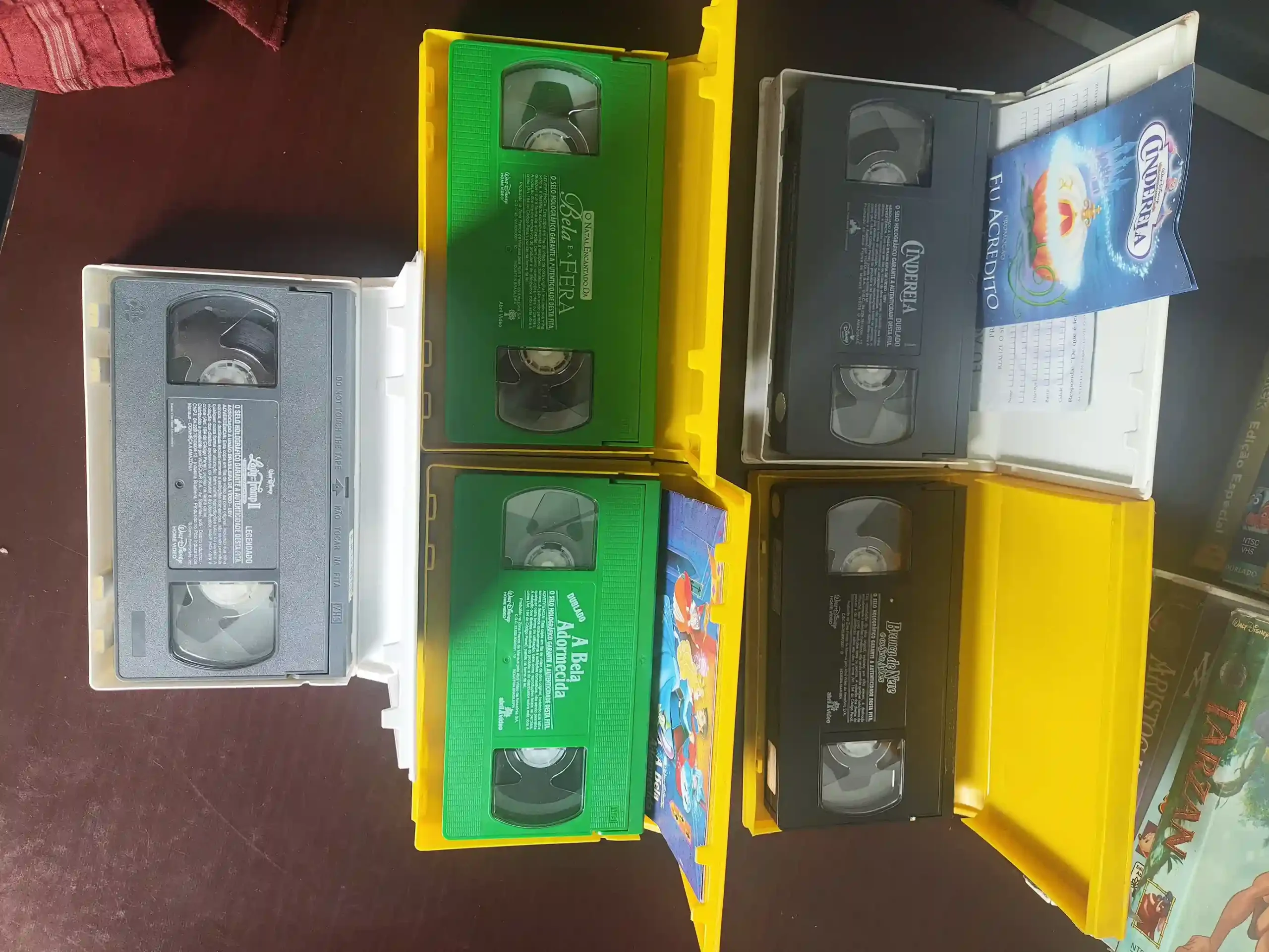 KF/ Lazaro /LOTE PRINCESAS DISNEY VHS 30,00 SEGUIDOS DE 5,00