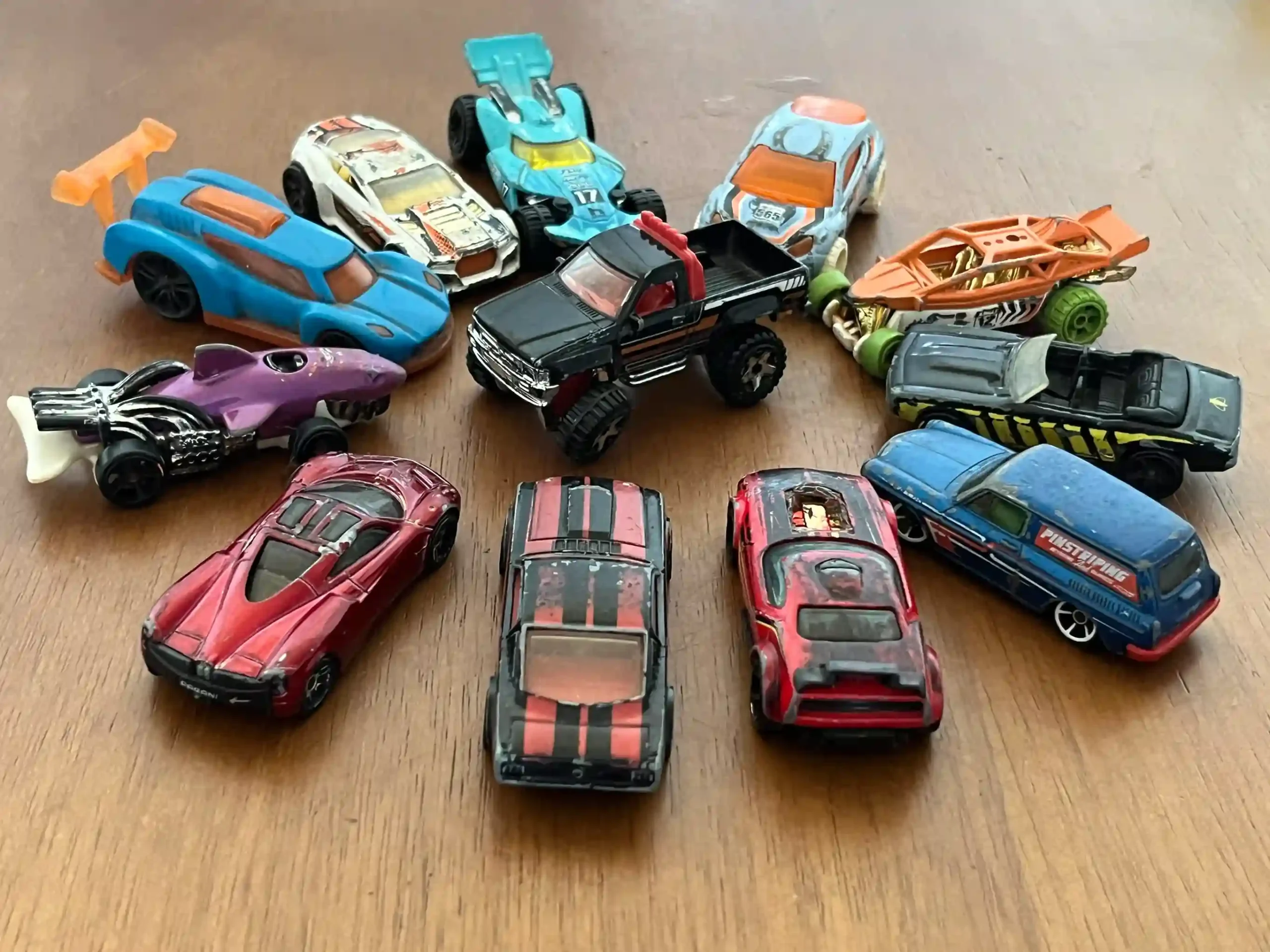 BL/ Mano Tude /ORIGINAL HOTWHEELS! 38,00 SEGUIDOS DE 5,00