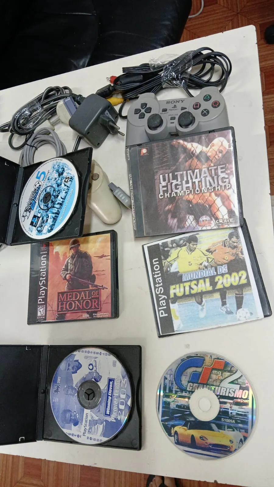 CL/ Felipe Murilo Matos de Souza /PLAYSTATION ONE FAT 239,00 SEGUIDOS 9,00