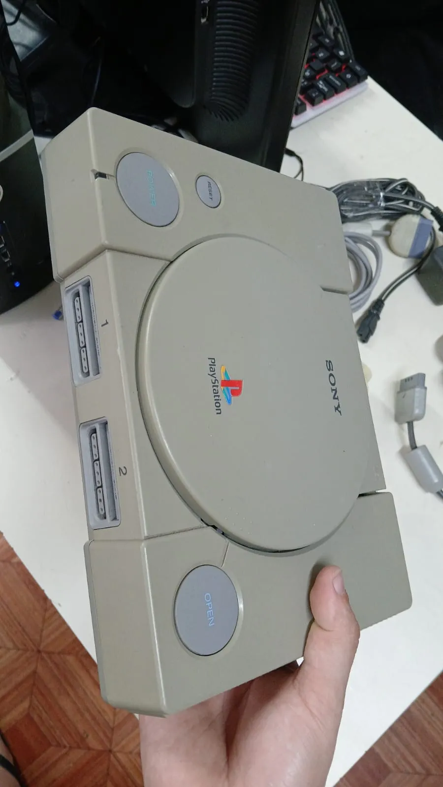 CL/ Felipe Murilo Matos de Souza /PLAYSTATION ONE FAT 239,00 SEGUIDOS 9,00