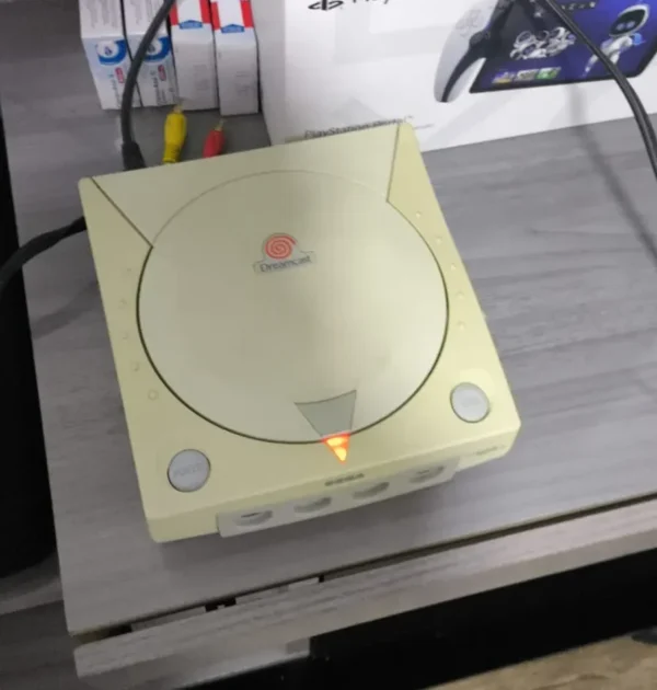 CX/ Adones /DREAMCAST🥳89,00 SEGUIDOS DE 9,00