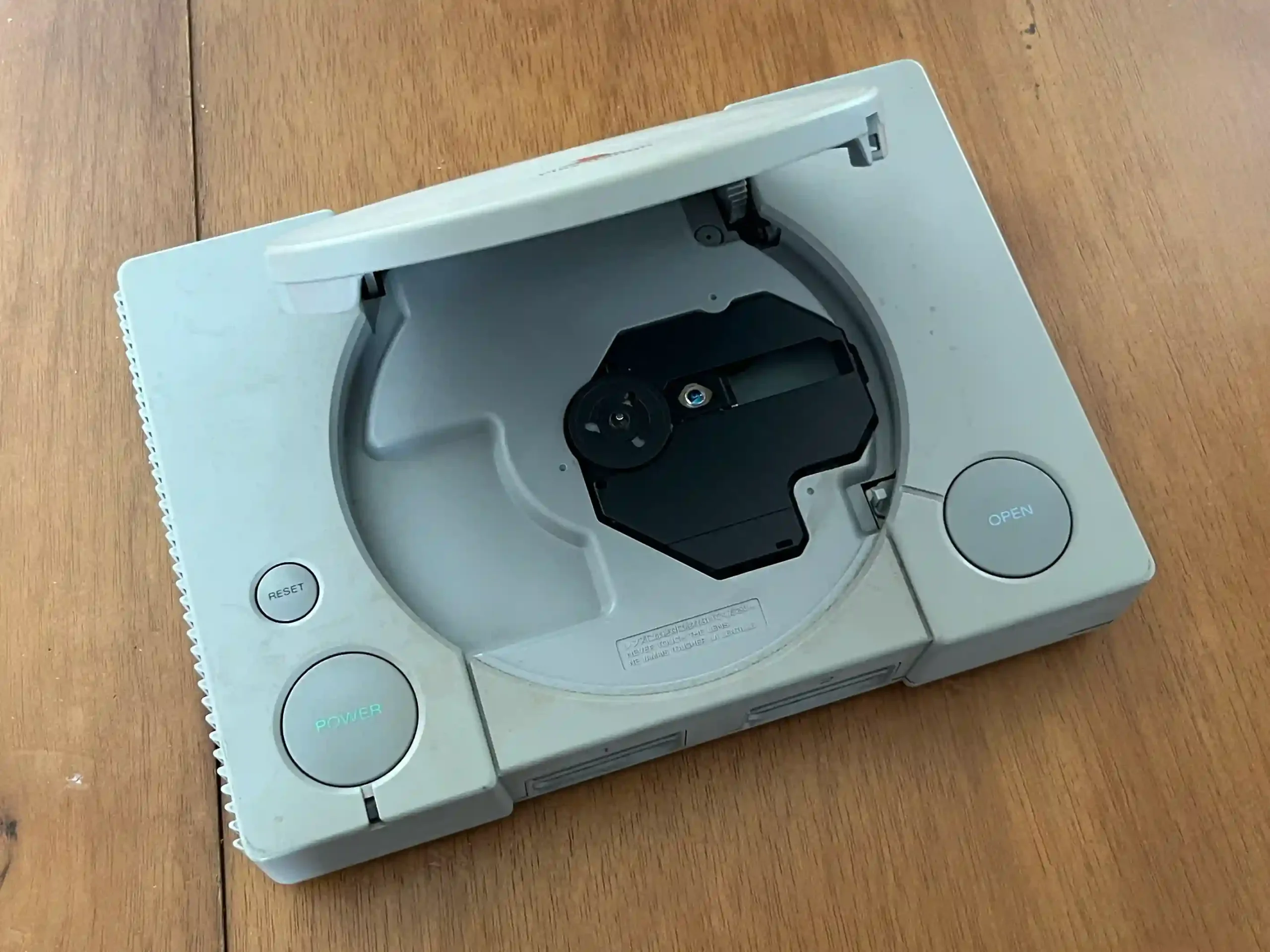 AS/ vinivaliati /PLAYSTATION 1 FAT😲44,00 SEGUIDOS DE 8,00