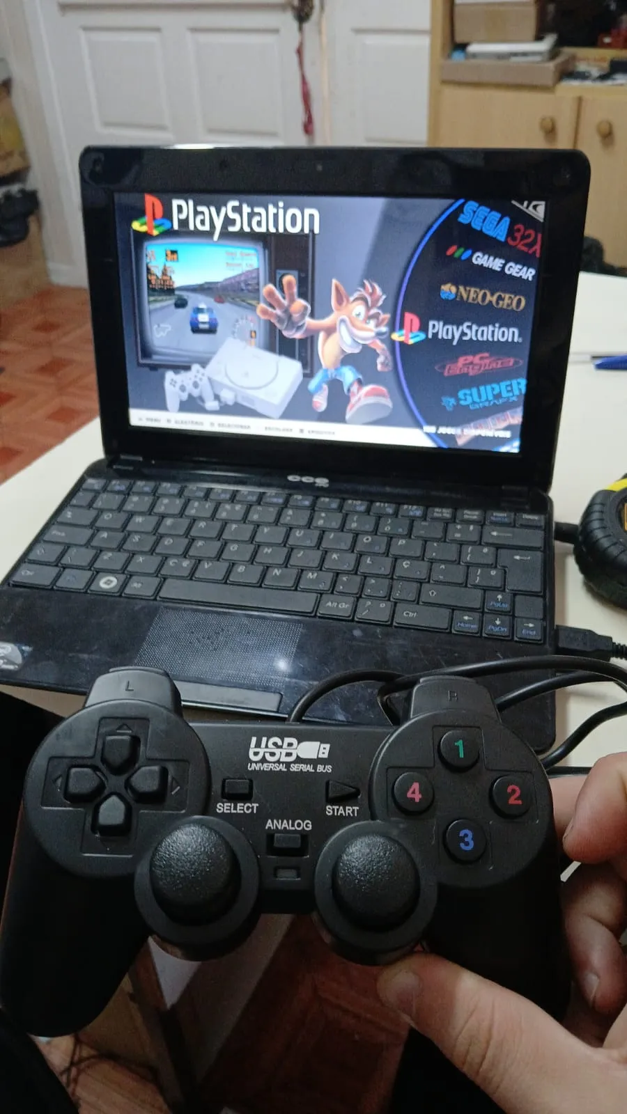 CL/ Flavio /NETBOOK CM BATOCERA 69,00 SEGUIDOS 9,00