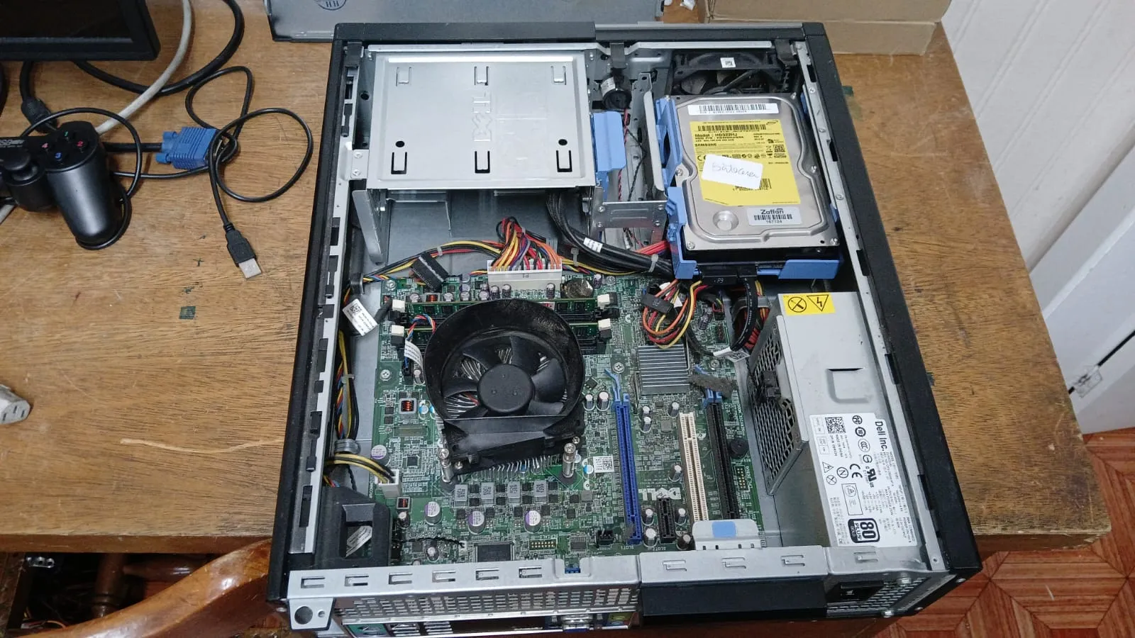 CL/ DELL I3 COM BATOCERA + WINDOWS  289,00 SEGUIDOS 9,00