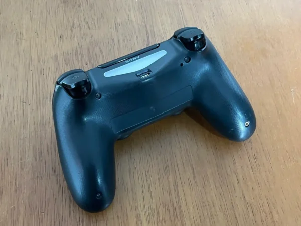 AS/ James_Hunter /ORIGINAL CONTRO. PS4.🥳55,00 SEGUIDOS DE 8,00 - Image 4