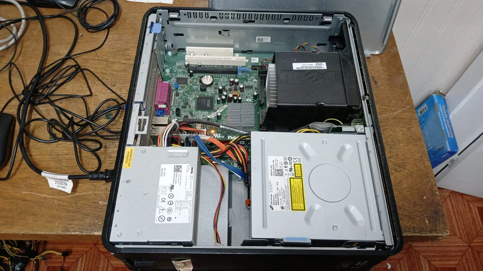 CL/ DELL OPTPLEX 380 C\ BATOCERA 218,00 SEGUIDOS 9,00