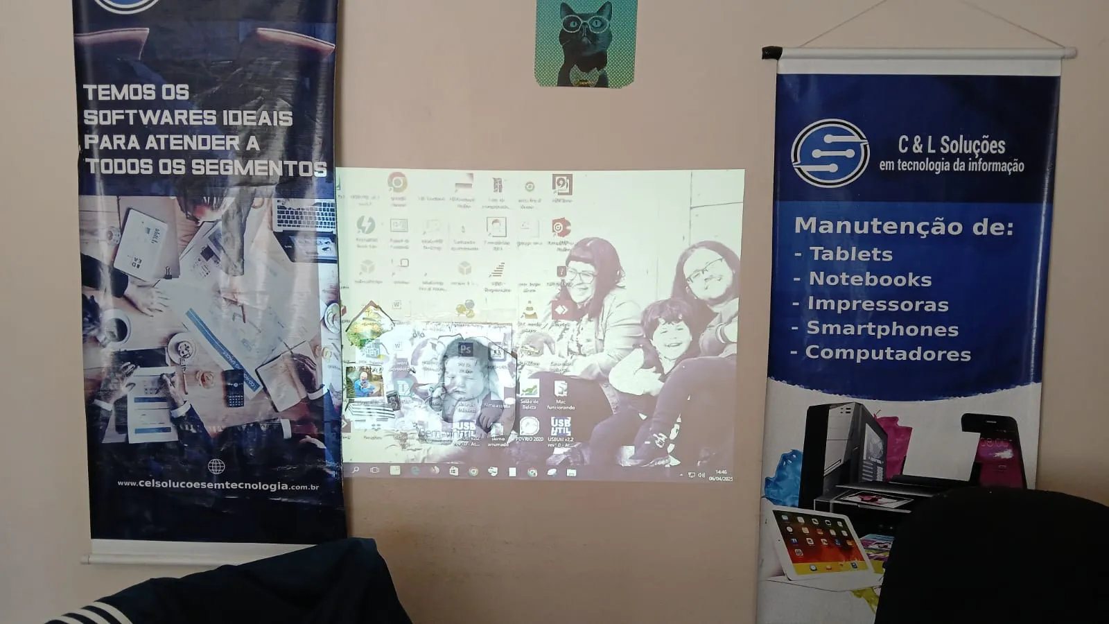 CL/ PROJETOR DELL DLP  218,00 SEGUIDOS 9,00