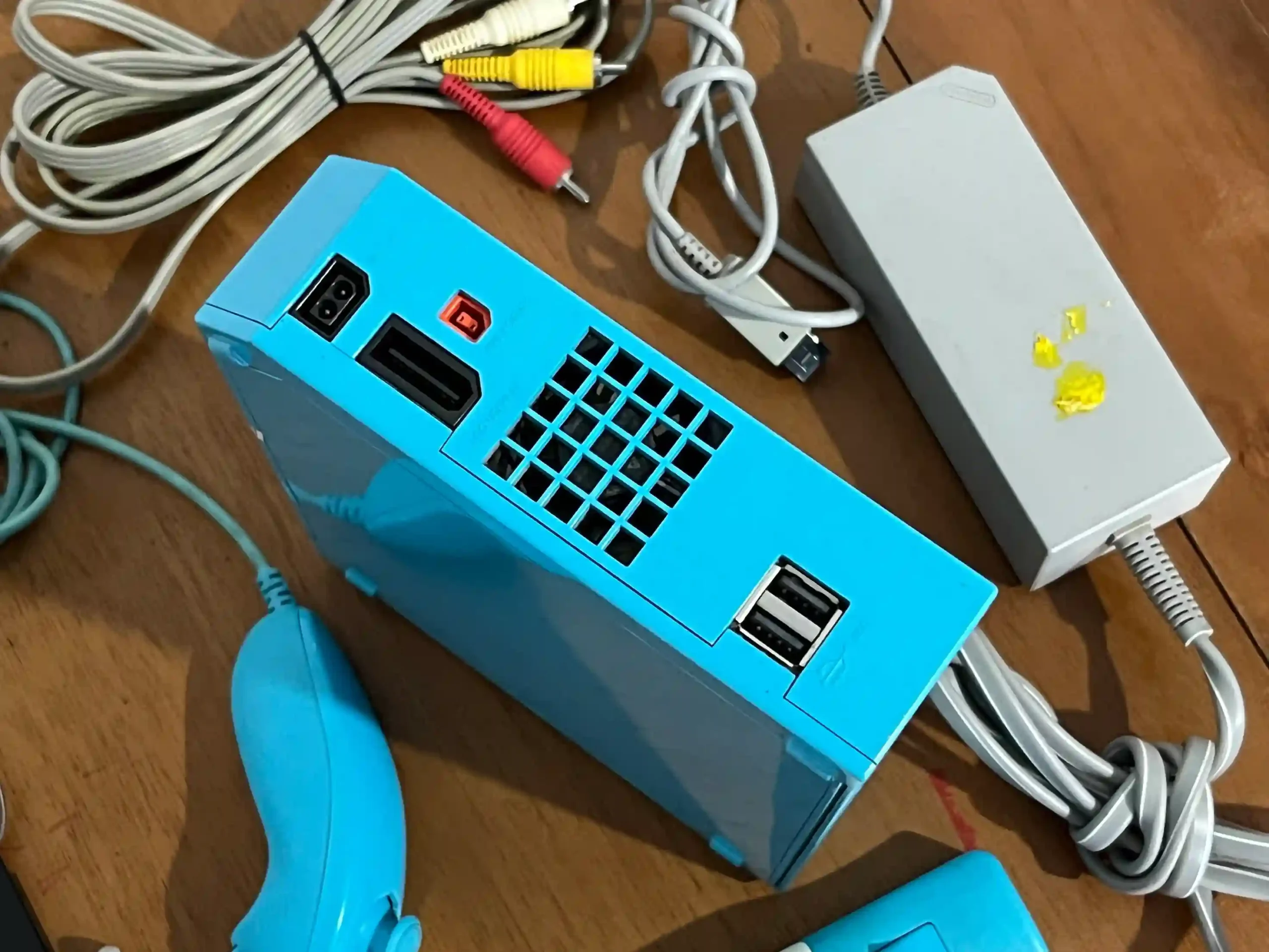CX/ WII EDIÇÃO NINTENDO BLUE😍258,00 SEGUIDOS DE 50,00 ARREMATE 657,00