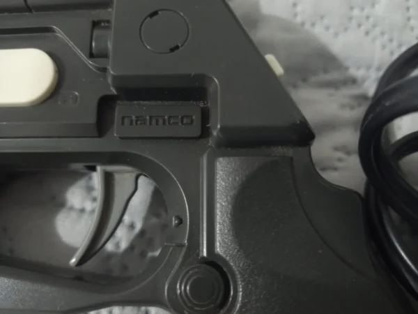 E7/ LEONIR VICENTE JUNIOR /GUNCON 2 NAMCO😲64,00 SEGUIDOS DE 8,00 - Imagem 6