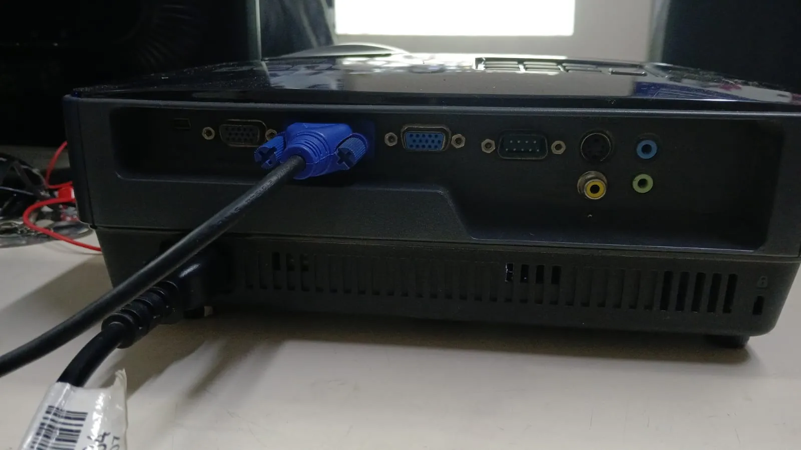 CL/ PROJETOR BENQ MS502  288,00 SEGUIDOS 9,00