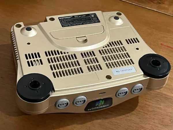 SA/ Felipe Faco /NINTENDO 64 GOLD!!!😱279,00 SEGUIDOS DE 33,00 - Imagem 2
