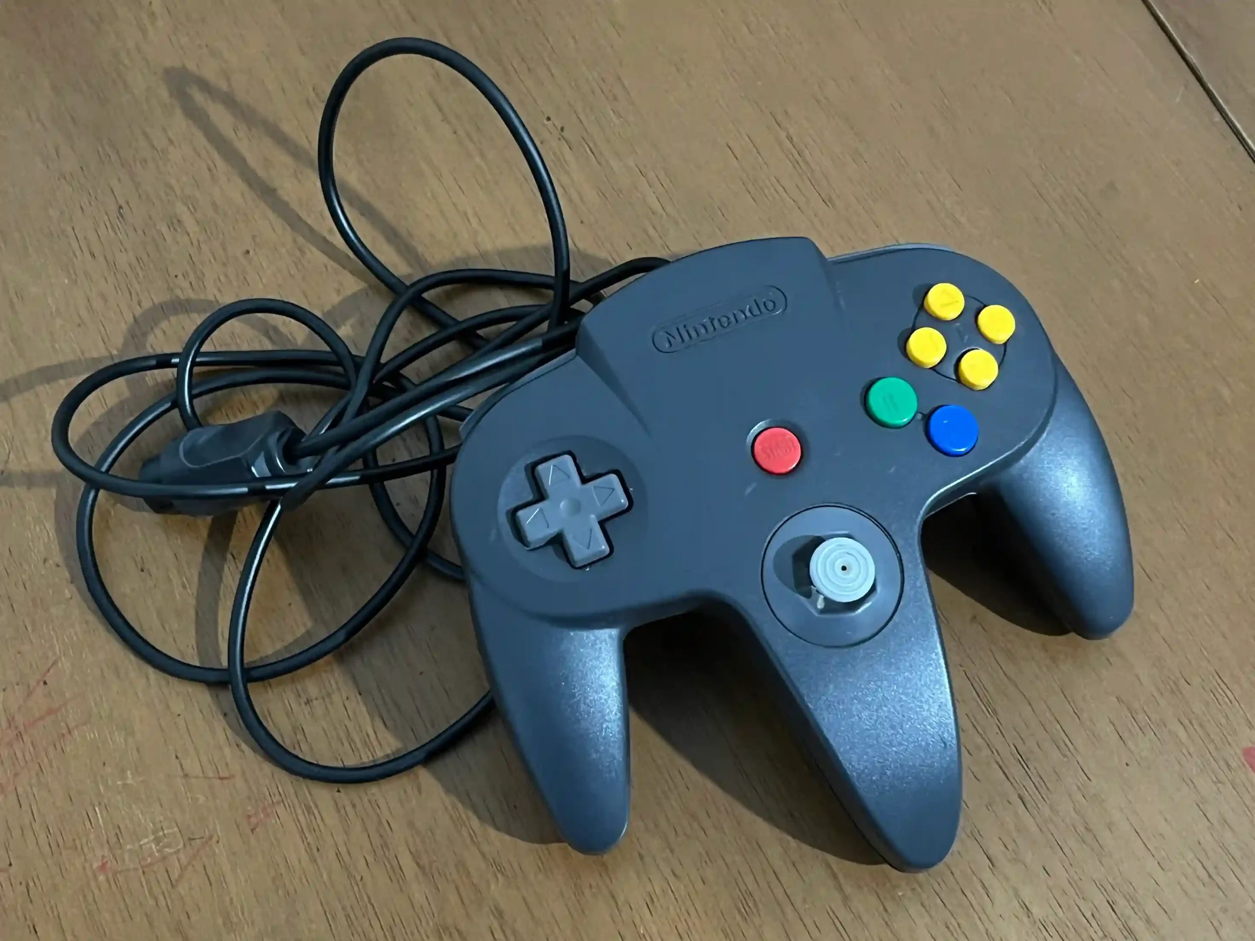 SA/ Fabio1977 /ORIGINAL CONTROL.N64😍30,00 SEGUIDOS DE 19,00📦