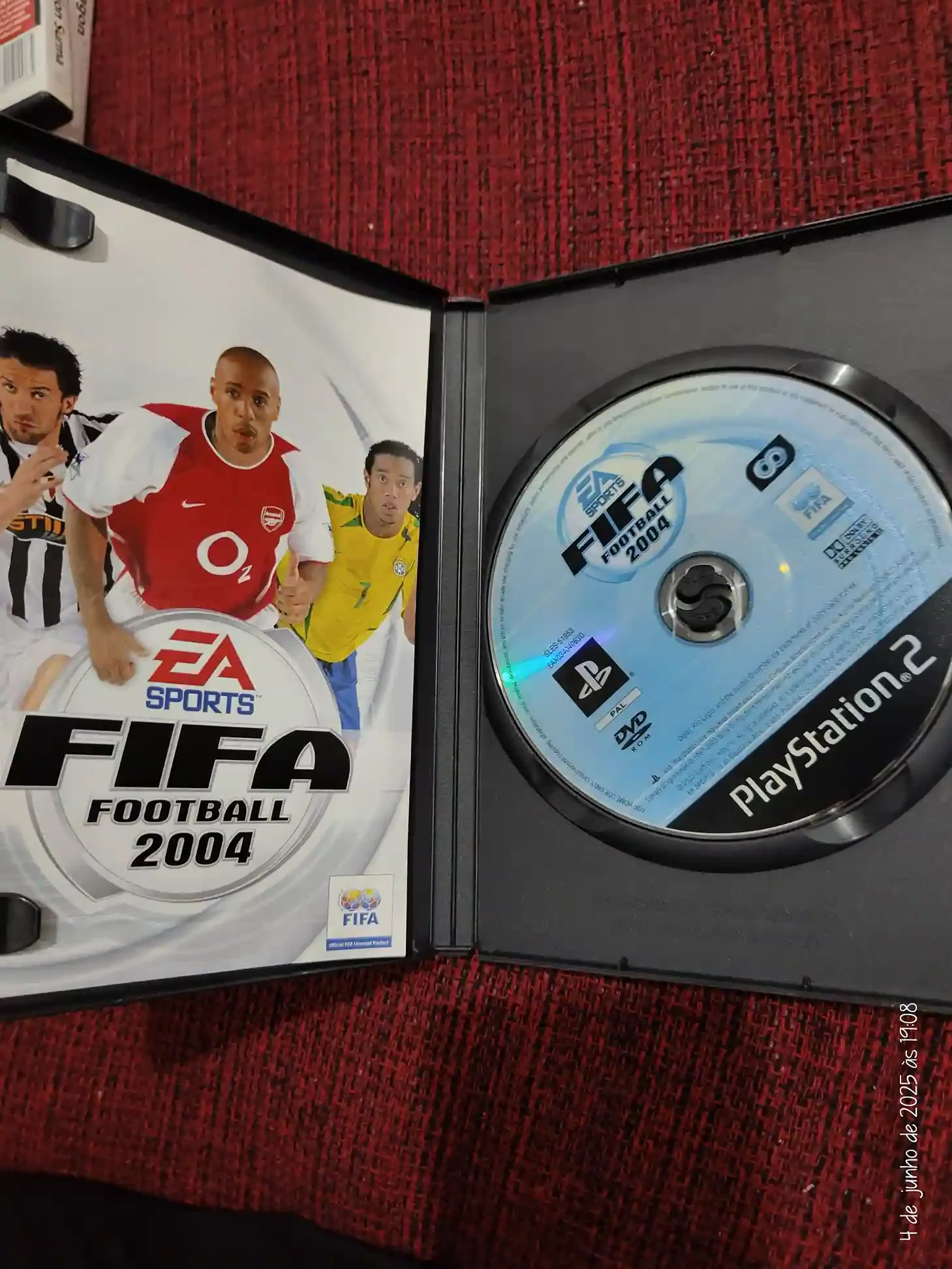 KF/ FIFA 2004 ORIGINAL PS2 49,00 SEGUIDOS DE 6,00