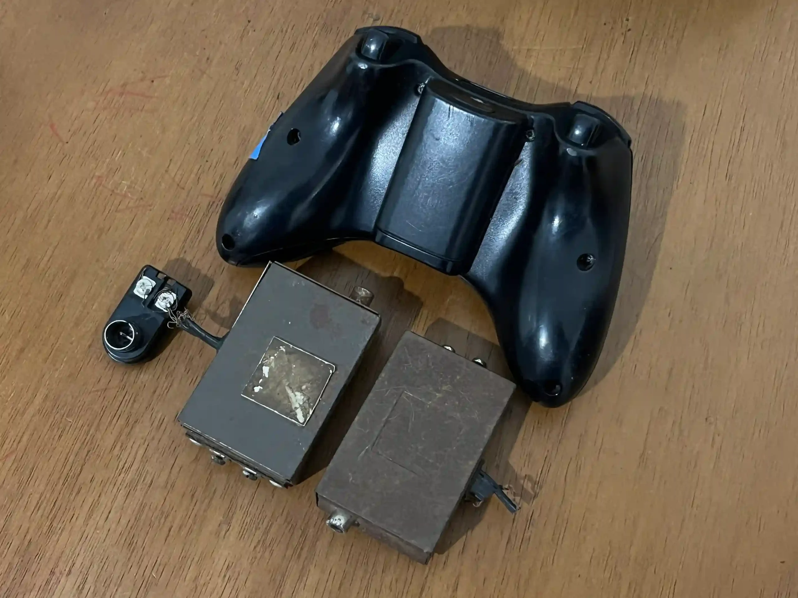 07/ Edmais /2 RFs+CONTROL ORIG.🕹️30,00 SEGUIDOS DE 5,00📦