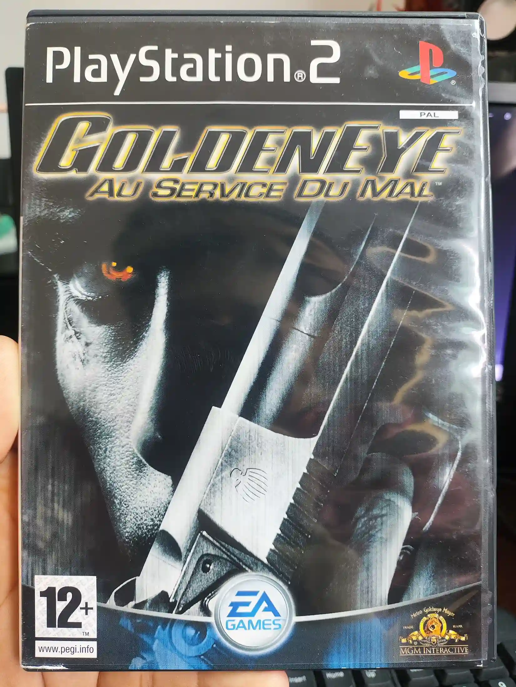 KF/ GOLDEN EYE ORIGINAL 49,00 SEGUIDOS DE 6,00