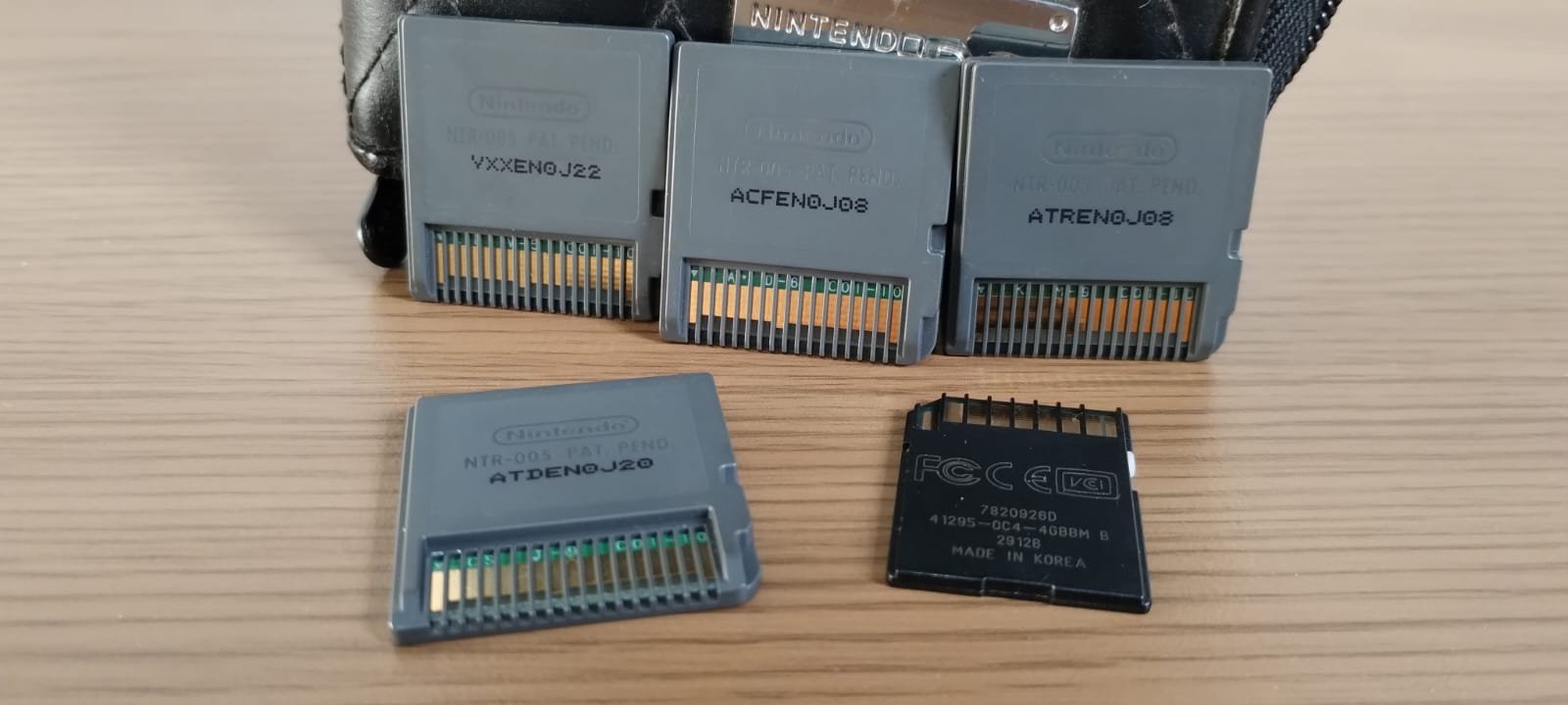 FH/ LOTE PARA NINTENDO DS 167,00 SEGUIDOS DE 9,00