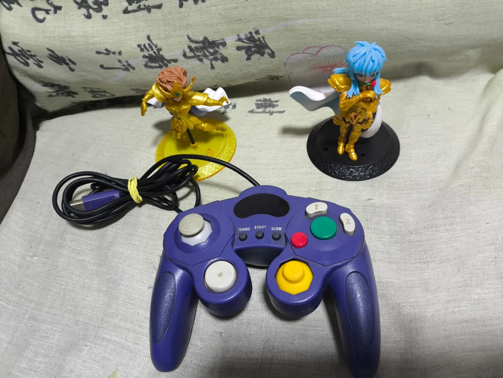 CB/ Alexandre Peres /CONTROLE GAME CUBE.😱48,00 SEGUIDOS DE 7,00🚨