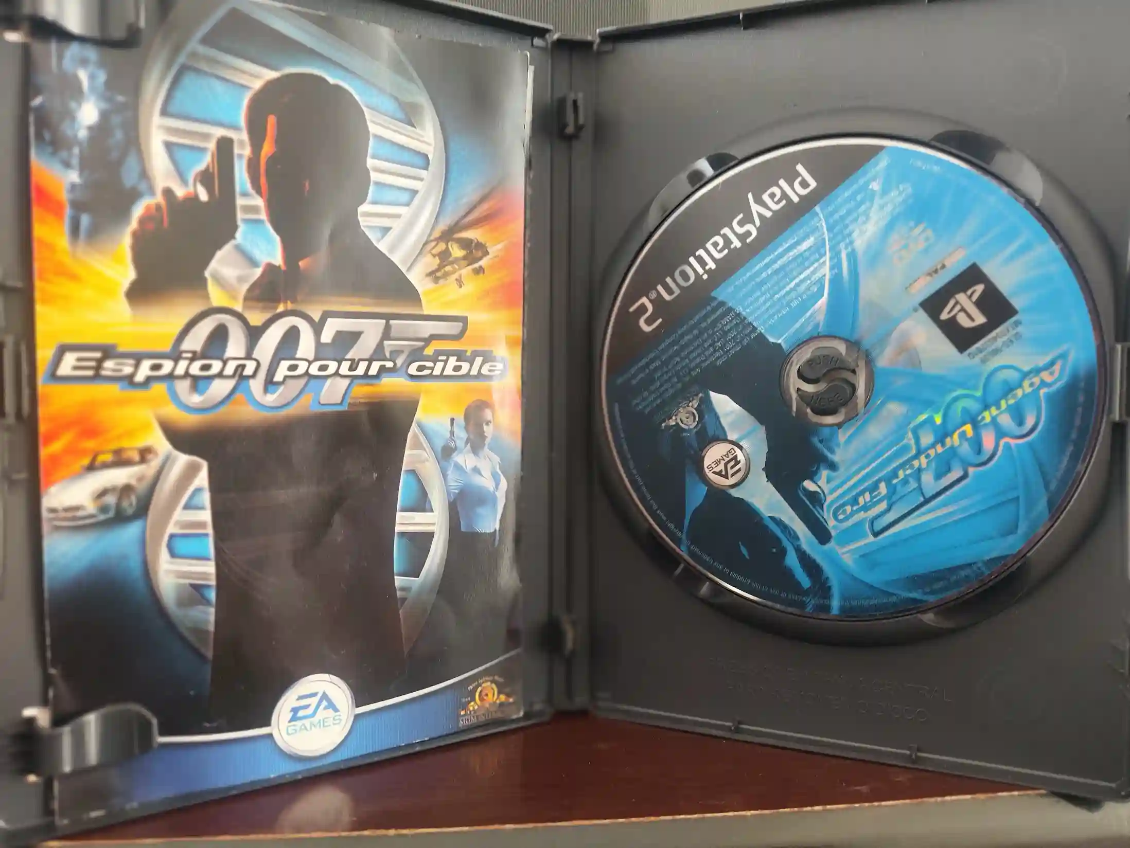KF/ 007 UNDER FIRE ORIGINAL 39,00 SEGUIDOS DE 5,00