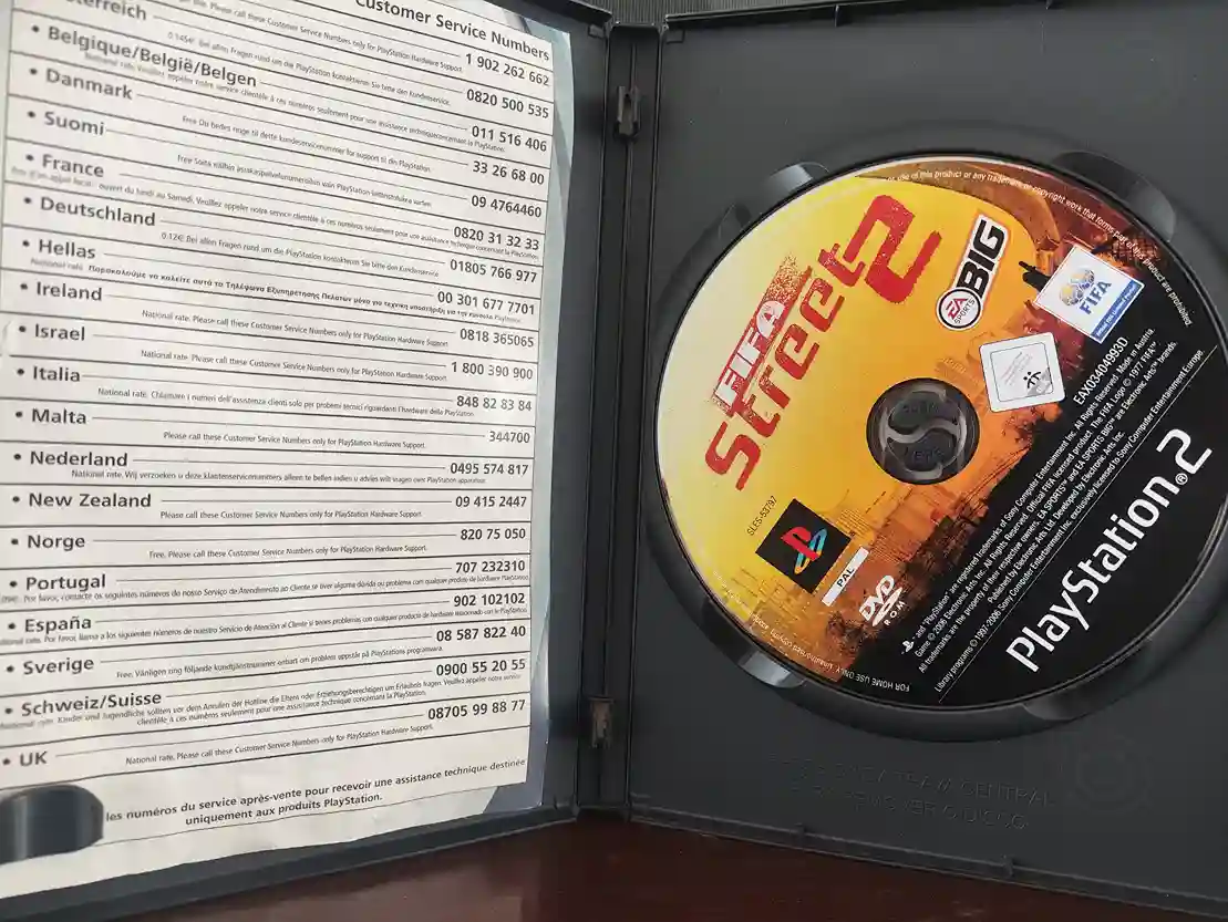 KF/ FIFA STREET 2 ORIGINAL 59,00 SEGUIDOS DE 5,00