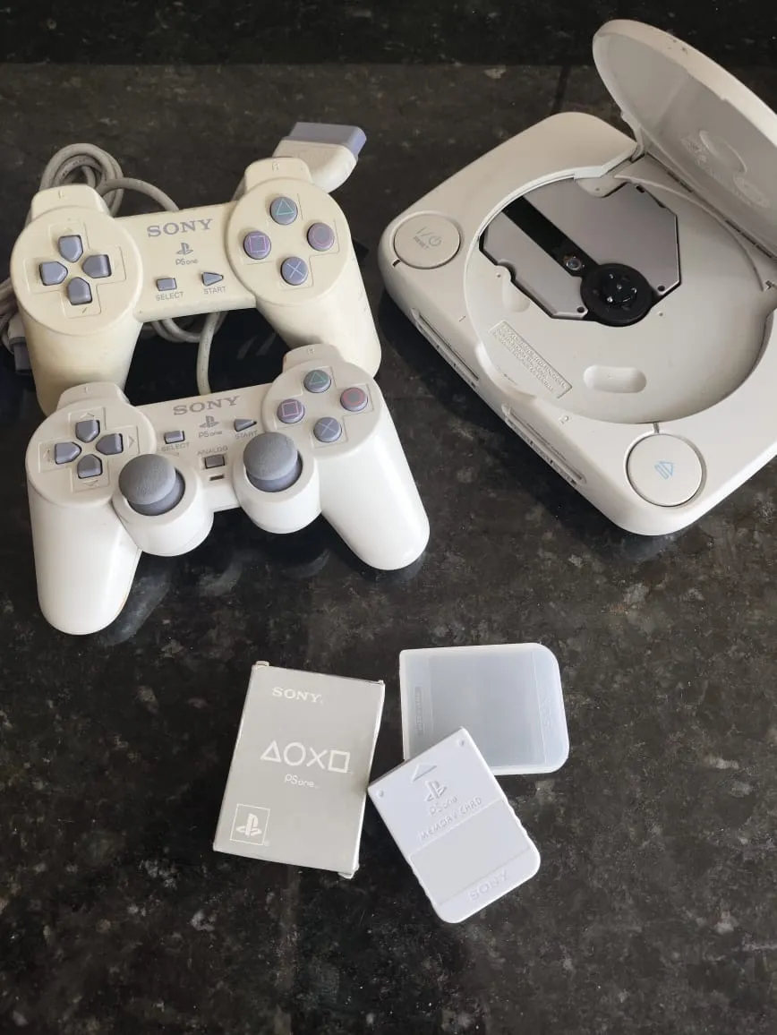 WA/ Alexandre Peres /PLAYSTATION 1😱TOP! 187,00 SEGUIDOS DE 12,00🚨