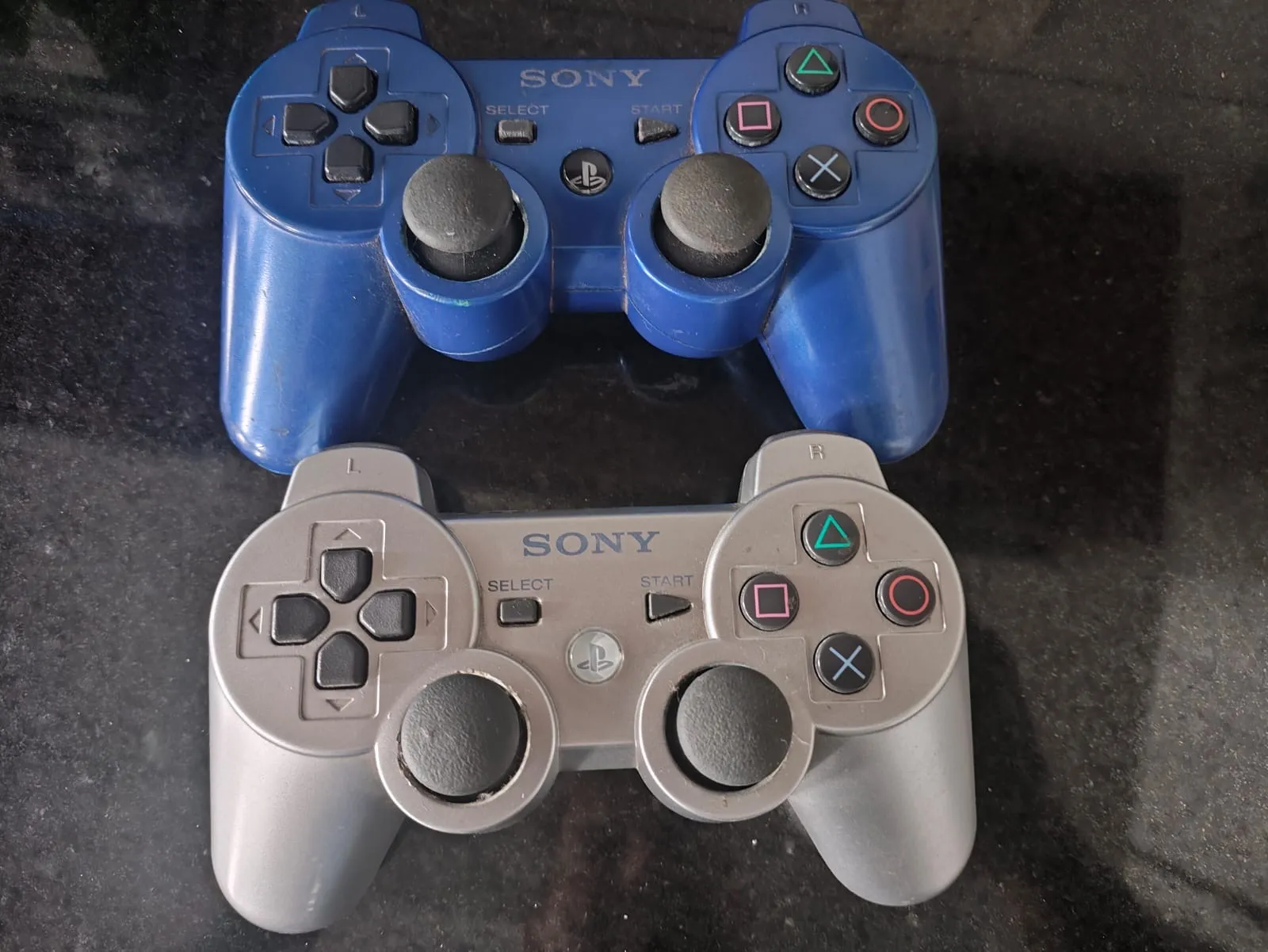 WA/ Kleber /ORIGINAIS 2 CONTROLES PS3 EDIÇÃO♨️53,00 SEGUIDOS DE 7,00