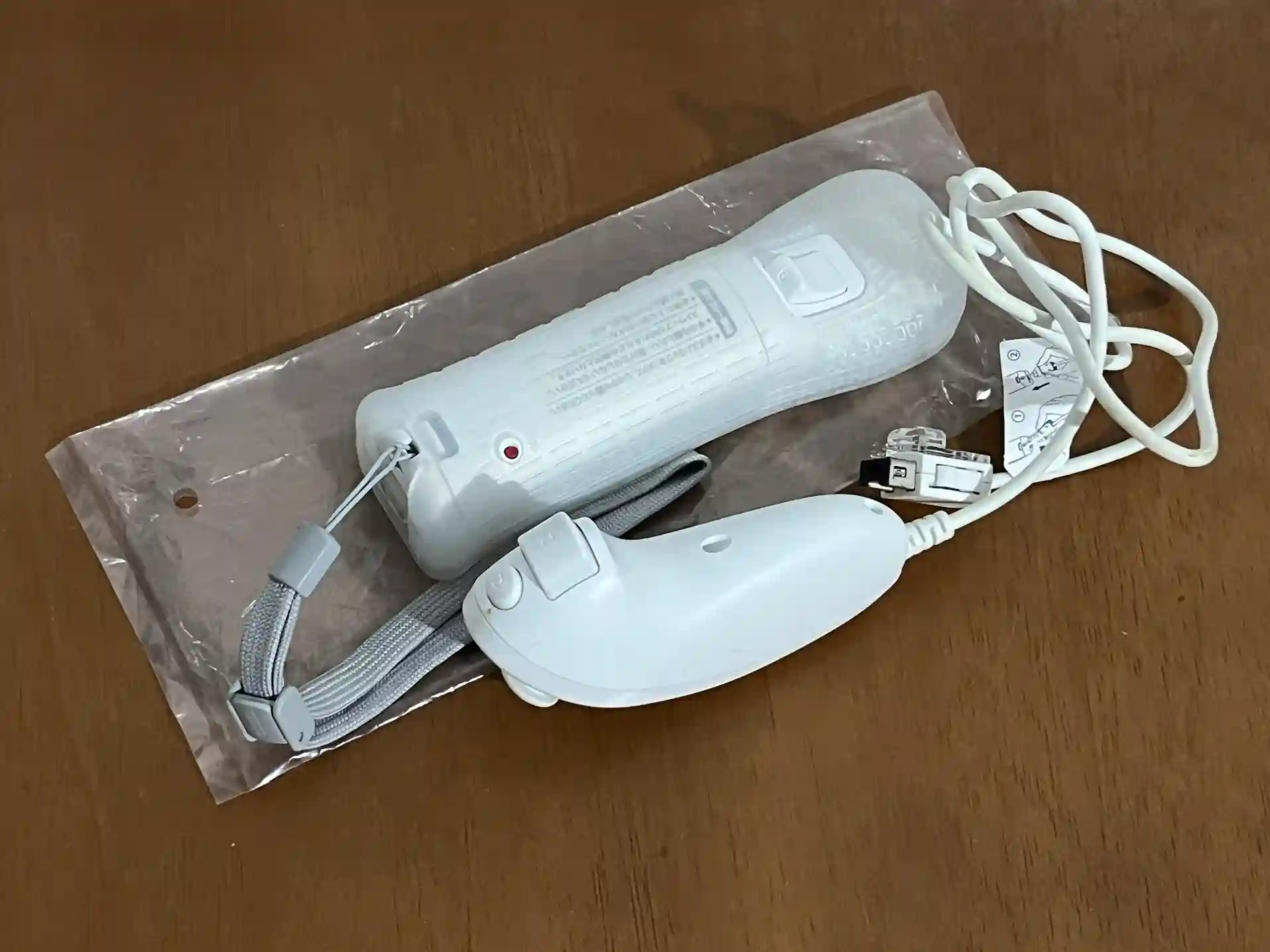 RB/ Lucas88 /ORIGINAIS! CONTROLES WII♨️57,00 SEGUIDOS DE 6,00