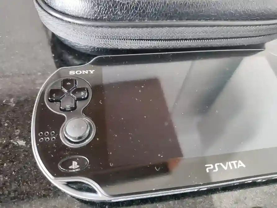 WA/ William Jaime Perez de Araujo Junior /LINDO PORTÁTIL SONY PSVITA😍227,00  SEGUIDOS DE 33,00