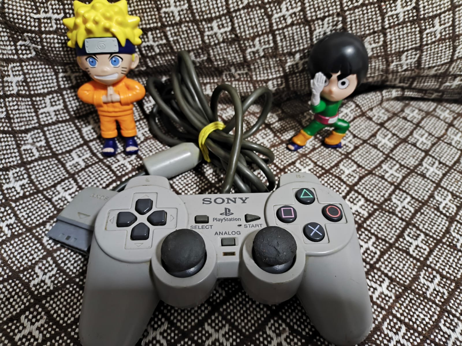 CB/ Geimison /CONTROLE ORIGINAL PS1, 67,00 SEGUIDOS DE 9,00😍