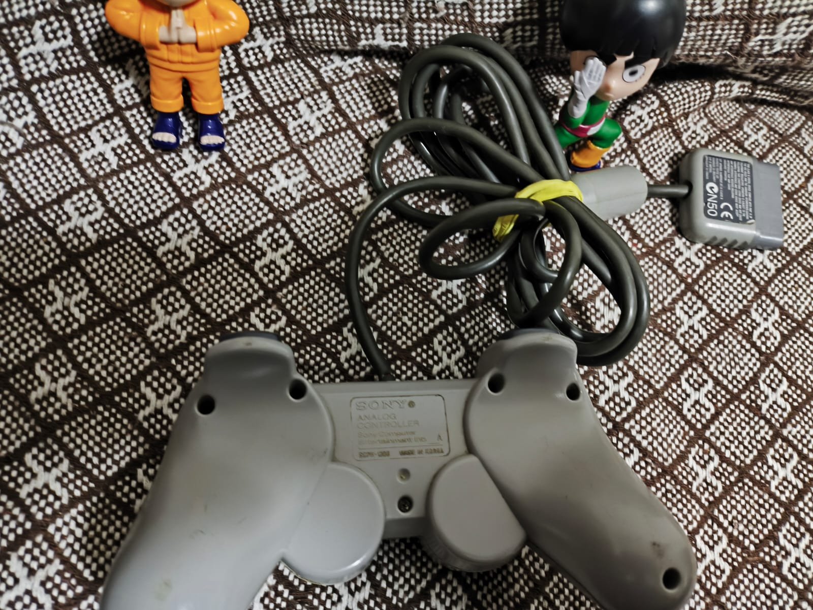 CB/ Geimison /CONTROLE ORIGINAL PS1, 67,00 SEGUIDOS DE 9,00😍
