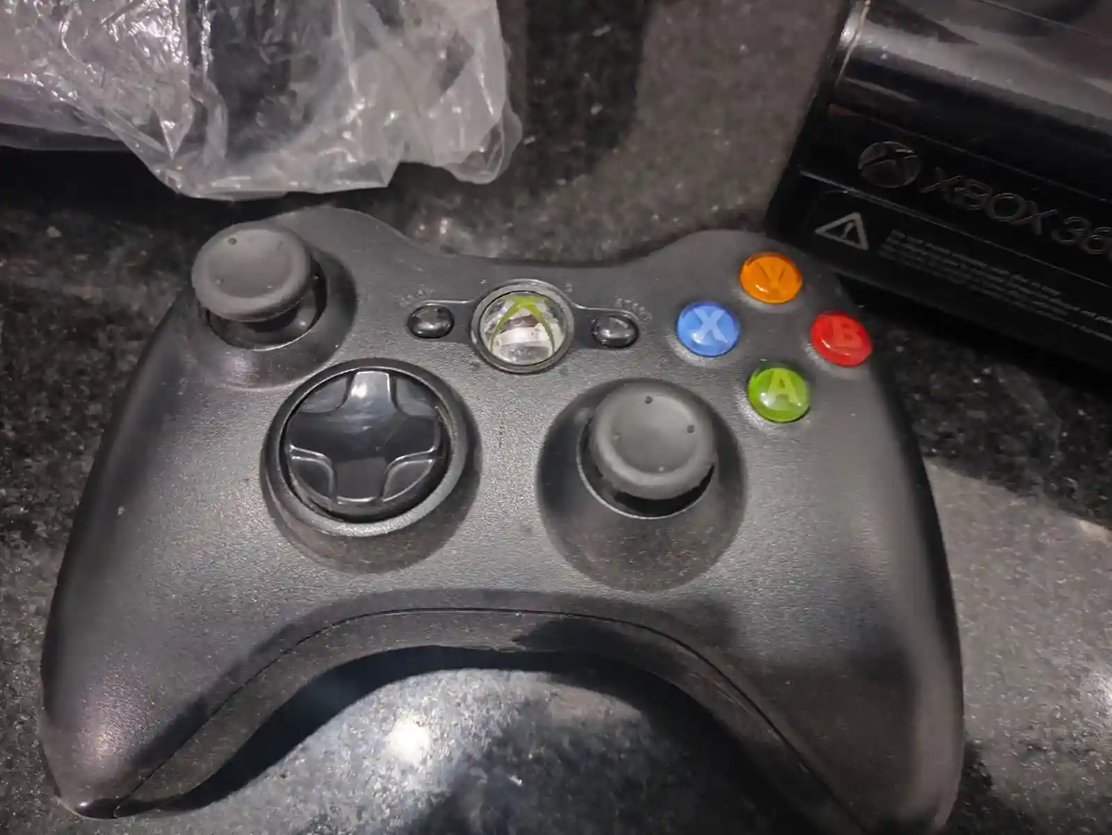 WA/ Gilsongz /LINDO XBOX 360 NA CAIXA😱197,00 SEGUIDOS DE 33,00♨️