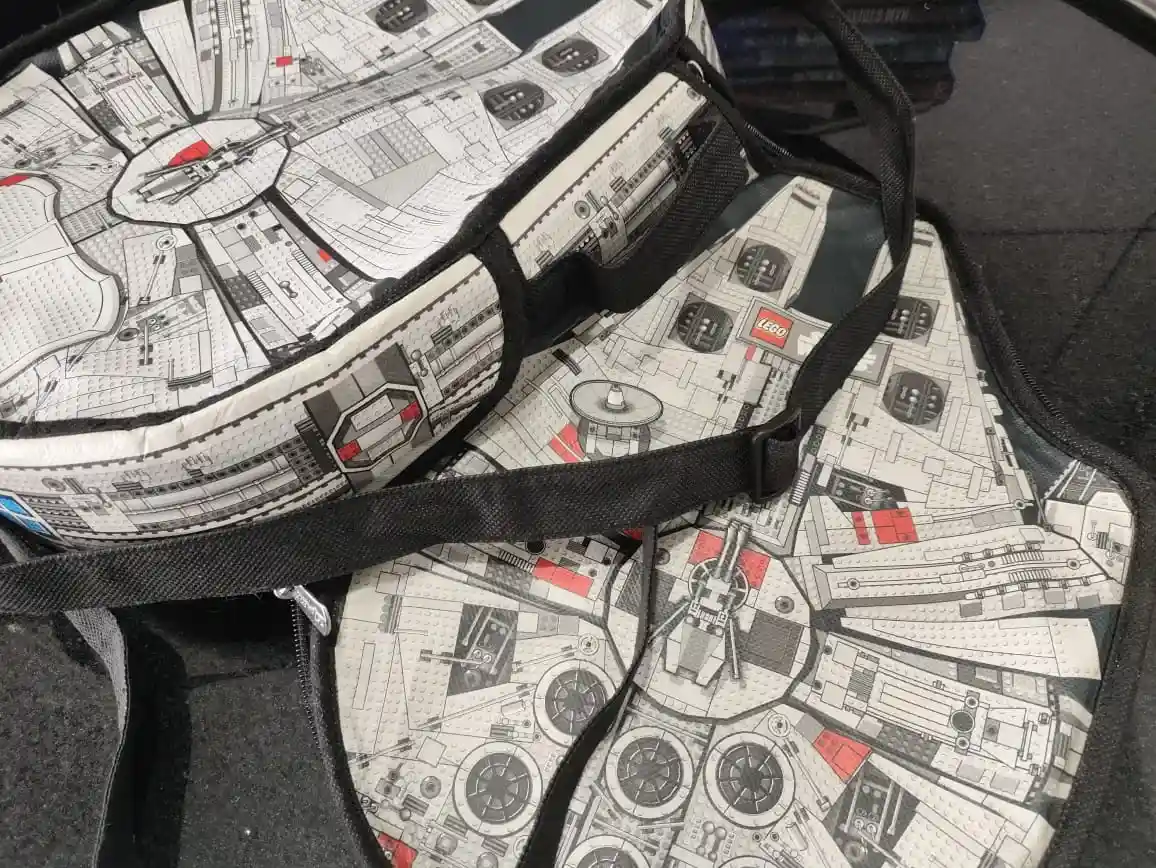 WA/ Aldebas /MOCHILA TOP MILLENNIUM FALCON😱137,00 SEGUIDOS DE 12,00