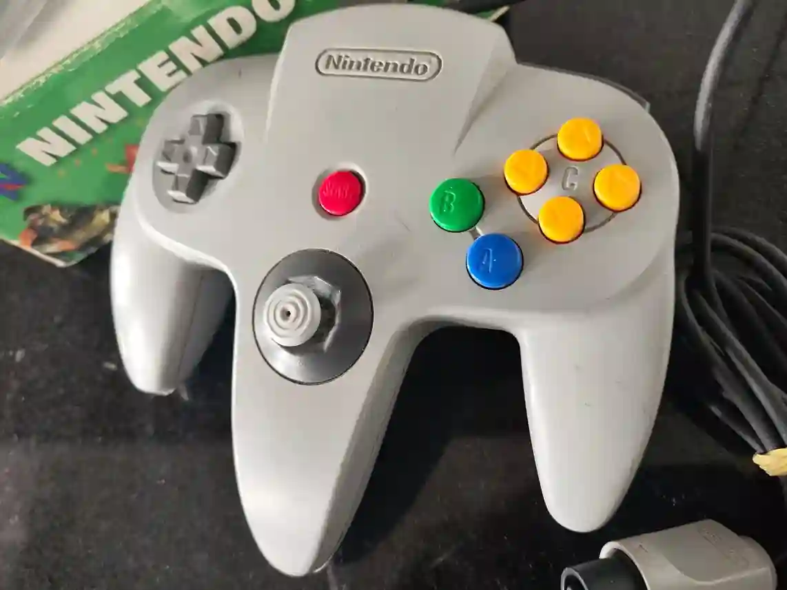 WA/ William Jaime Perez de Araujo Junior /ORIGINAL CONTROLE N64😍68,00 SEGUIDOS DE 9,00