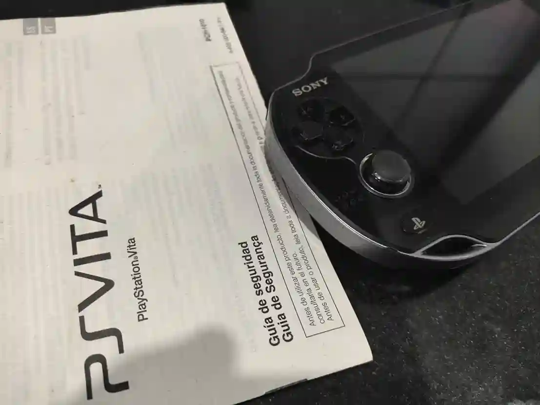 WA/ Gutaum /LINDO SONY PSVITA NA CAIXA😍♨️892,00 SEGUIDOS DE 27,00♨️
