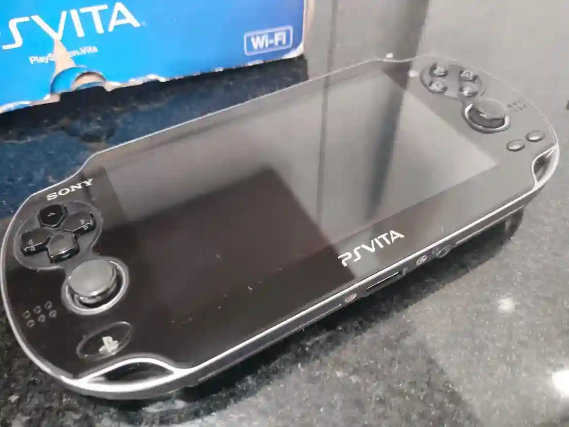 WA/ Gutaum /LINDO SONY PSVITA NA CAIXA😍♨️892,00 SEGUIDOS DE 27,00♨️