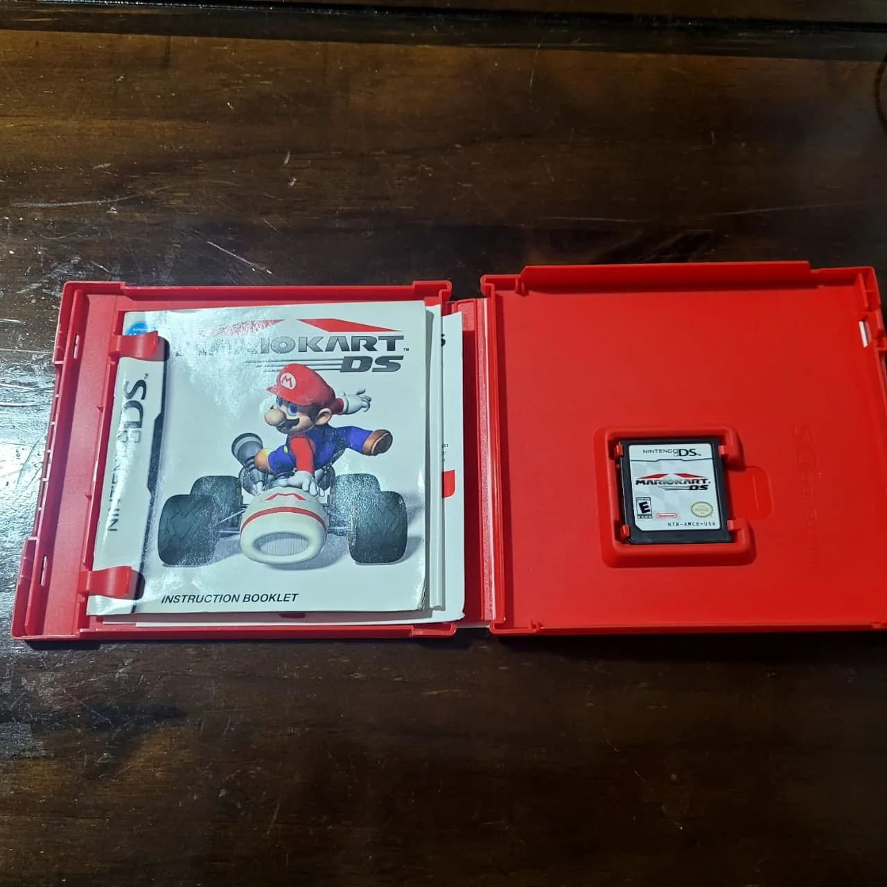EA/ Gisele ( vendido para segundo colocado ) /NINTENDO DSi ROSE 100%+JOGO😍48,00 SEGUIDOS DE 19,00
