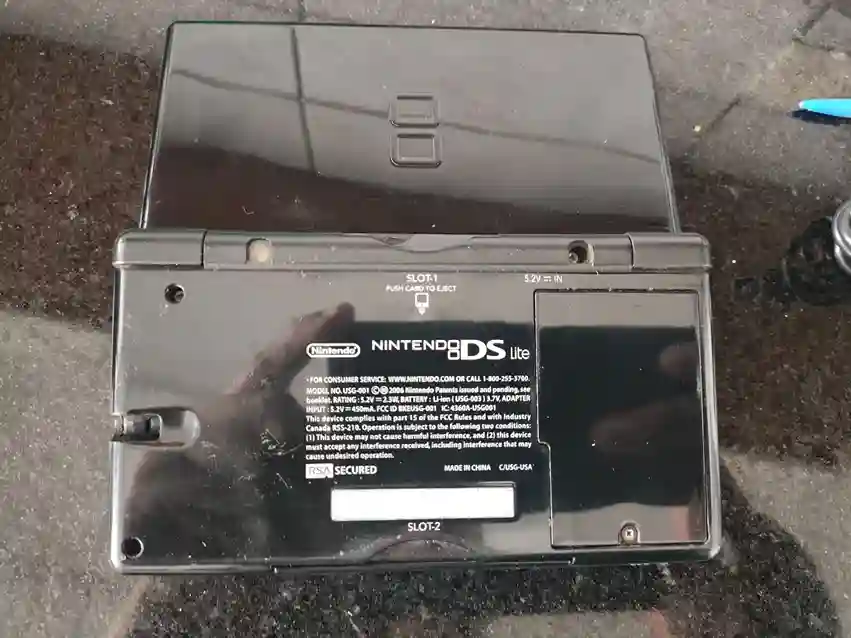 WA/ Evandro ferreira /LINDO NINTENDO BLACK DSLITE😍97,00 SEGUIDOS DE 25,00