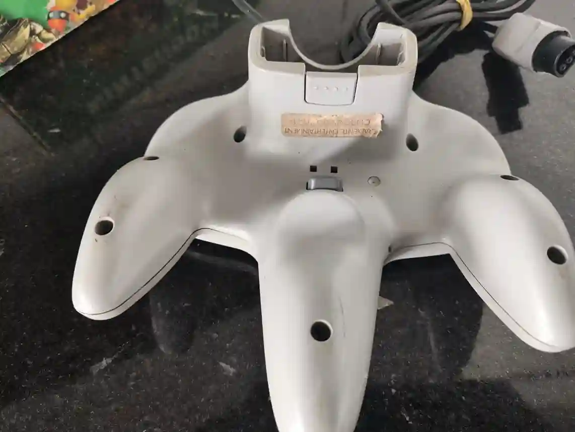 WA/ William Jaime Perez de Araujo Junior /ORIGINAL CONTROLE N64😍68,00 SEGUIDOS DE 9,00