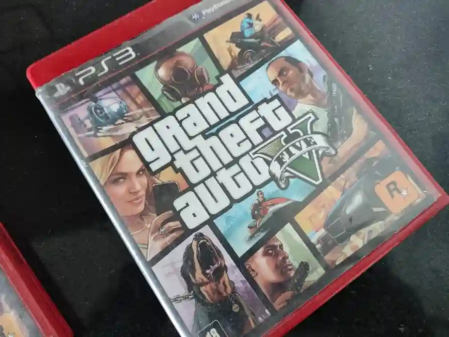 WA/ VINIRCR /2 JOGOS CLÁSSICOS PS3👊🏽43,00 SEGUIDOS DE 5,00♨️