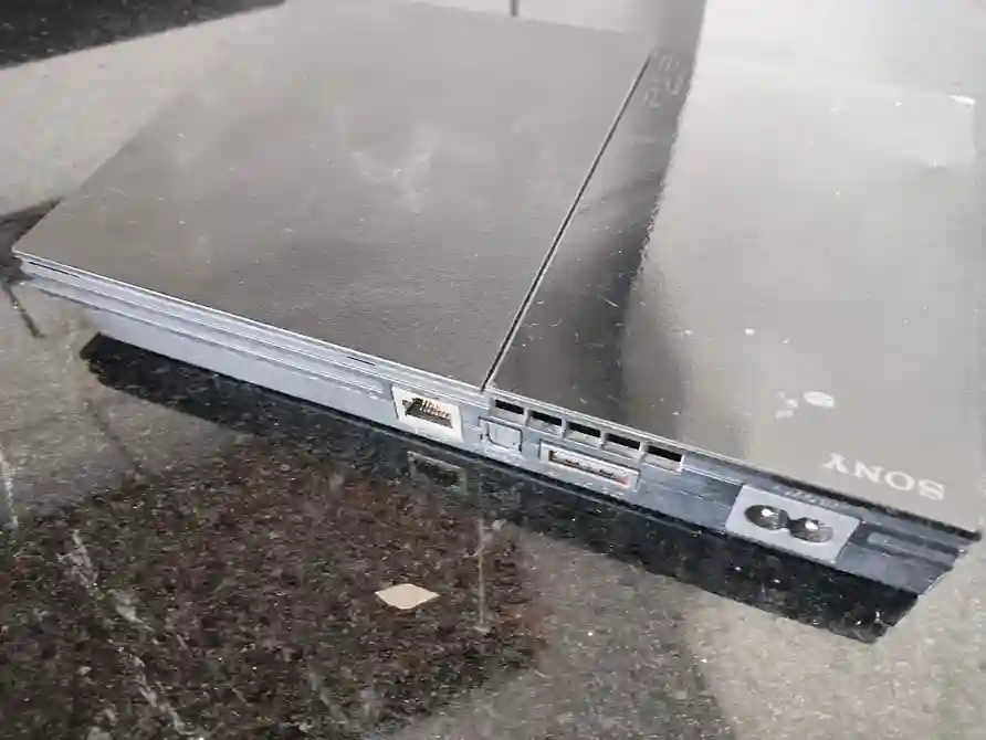 WA/ Victor88 /PS2 HD 250 GB 20,00 SEGUIDOS DE 10,00😍