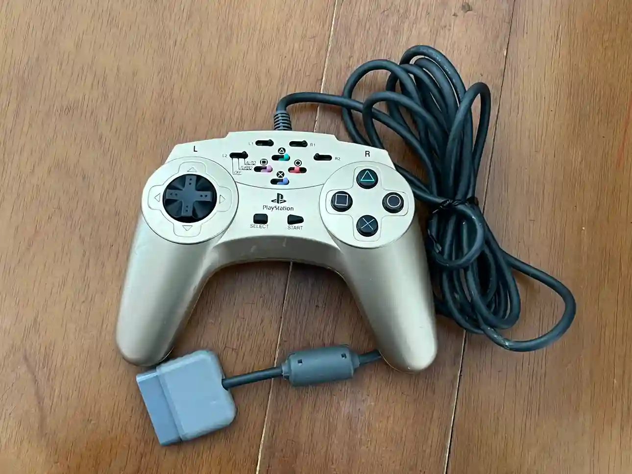 CX/ EduGamesBA /CONTROLE PS1♨️20,00 SEGUIDOS DE 10,00🥳