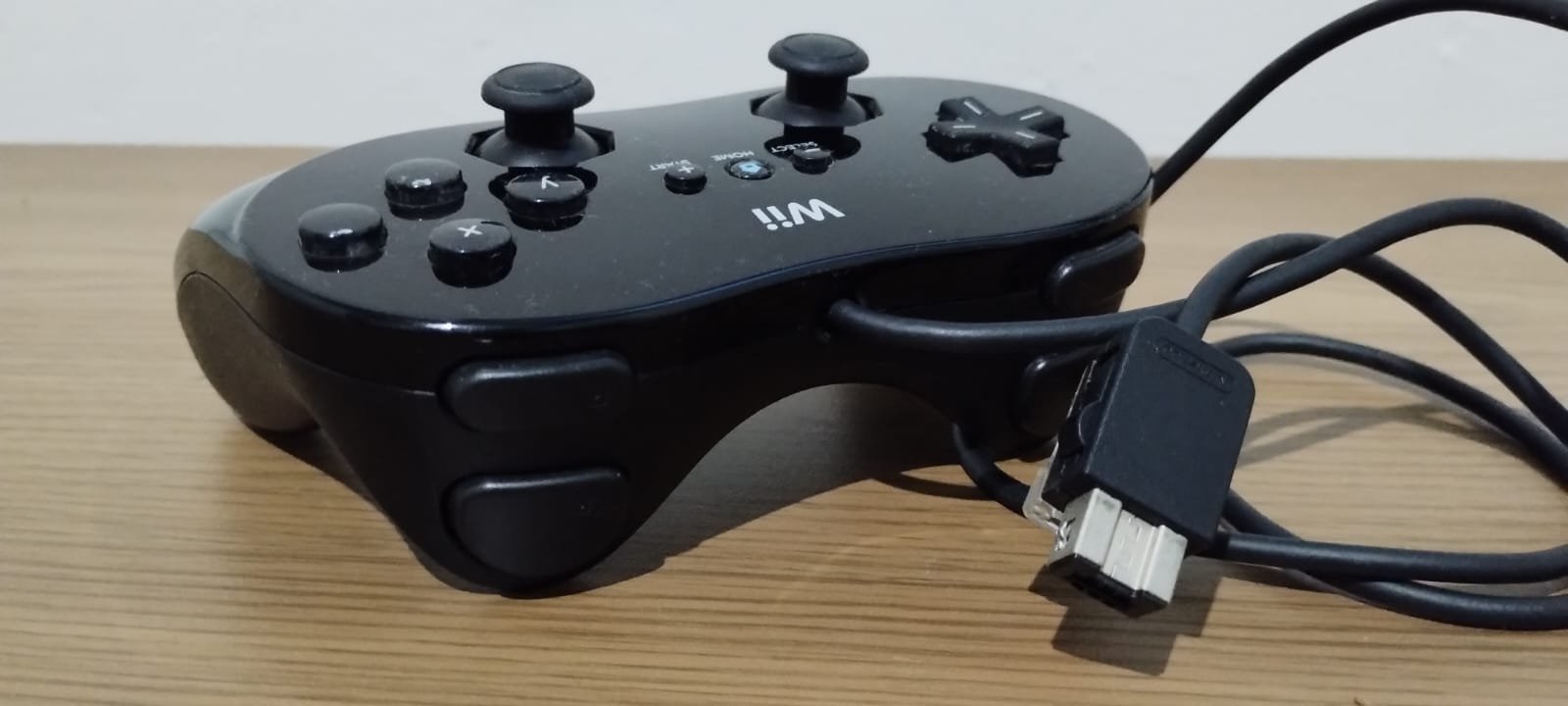 FH/ BrunoBrianMay / Controle Pro Original Nintendo Wii 109,00 SEGUIDOS DE 20,00