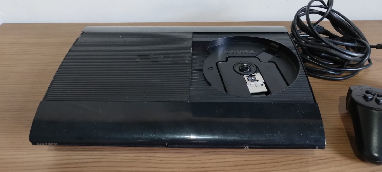 FH/ DavidM / PS3 SUPER SLIM 500GB 198,00 SEGUIDOS DE 25,00