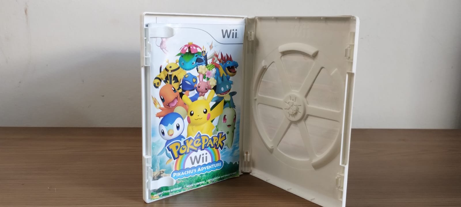 FH/ CAPA + MANUAL SEM JOGO 33,00 SEGUIDOS DE 3,00