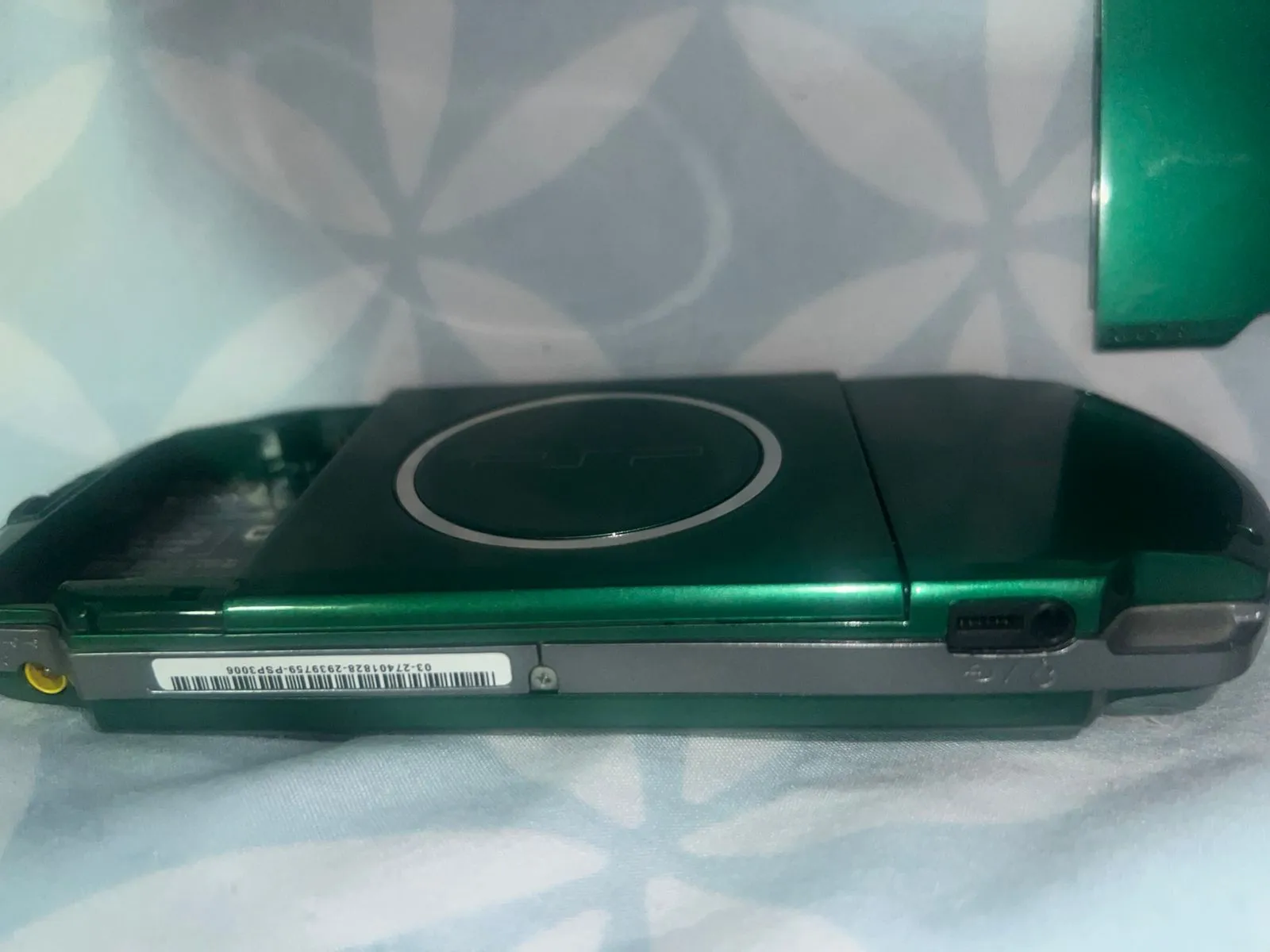 CB/ DavidM / 👊🏽 PSP SPIRITED GREEN, 447,00 SEGUIDOS DE 40,00😍