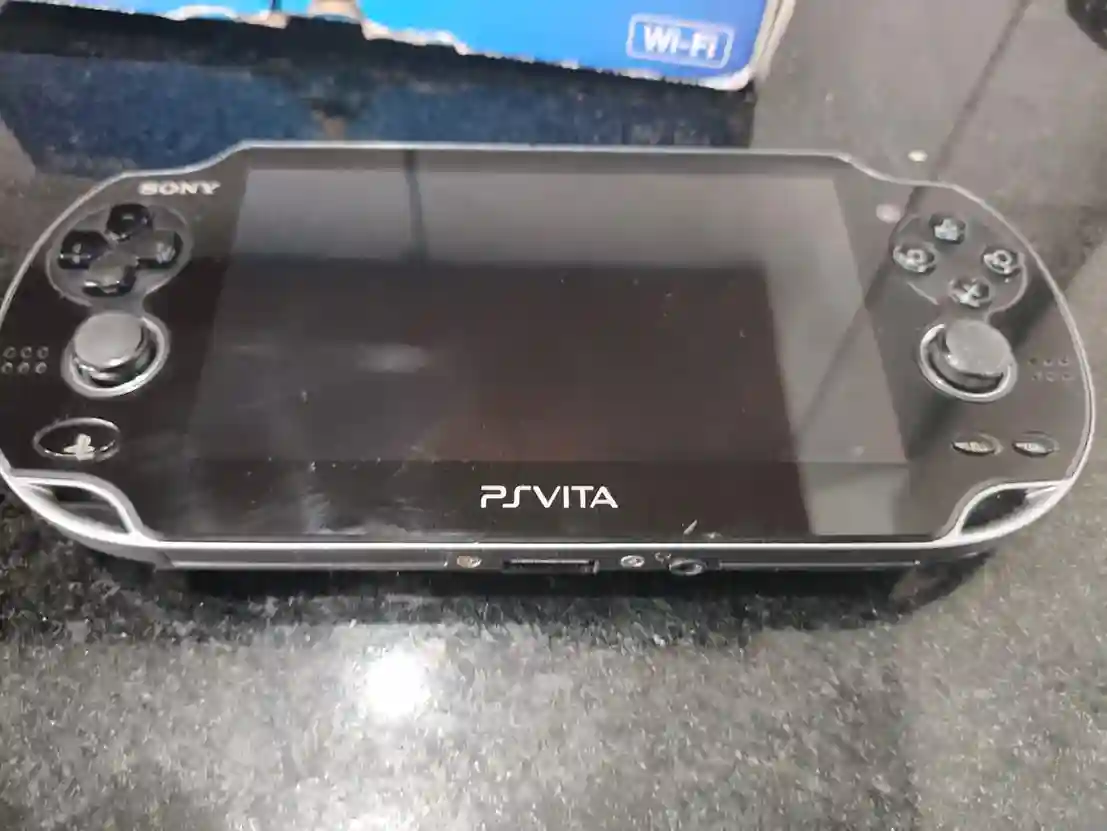 WA/ Gutaum /LINDO SONY PSVITA NA CAIXA😍♨️892,00 SEGUIDOS DE 27,00♨️