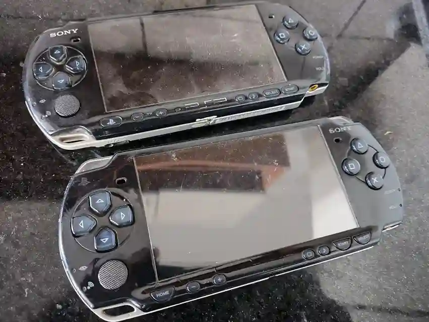 WA/ Gutaum /PORTÁTIL PSP SONY📦88,00 SEGUIDOS DE 8,00♨️