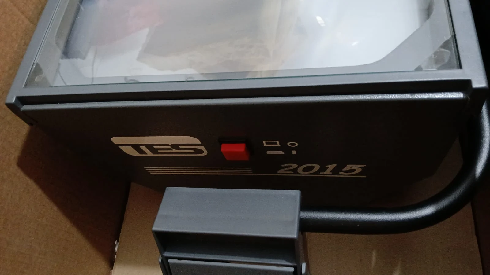 CL/ 😱PROJETOR RETRO🥳 188,00 SEGUIDOS 9,00😲