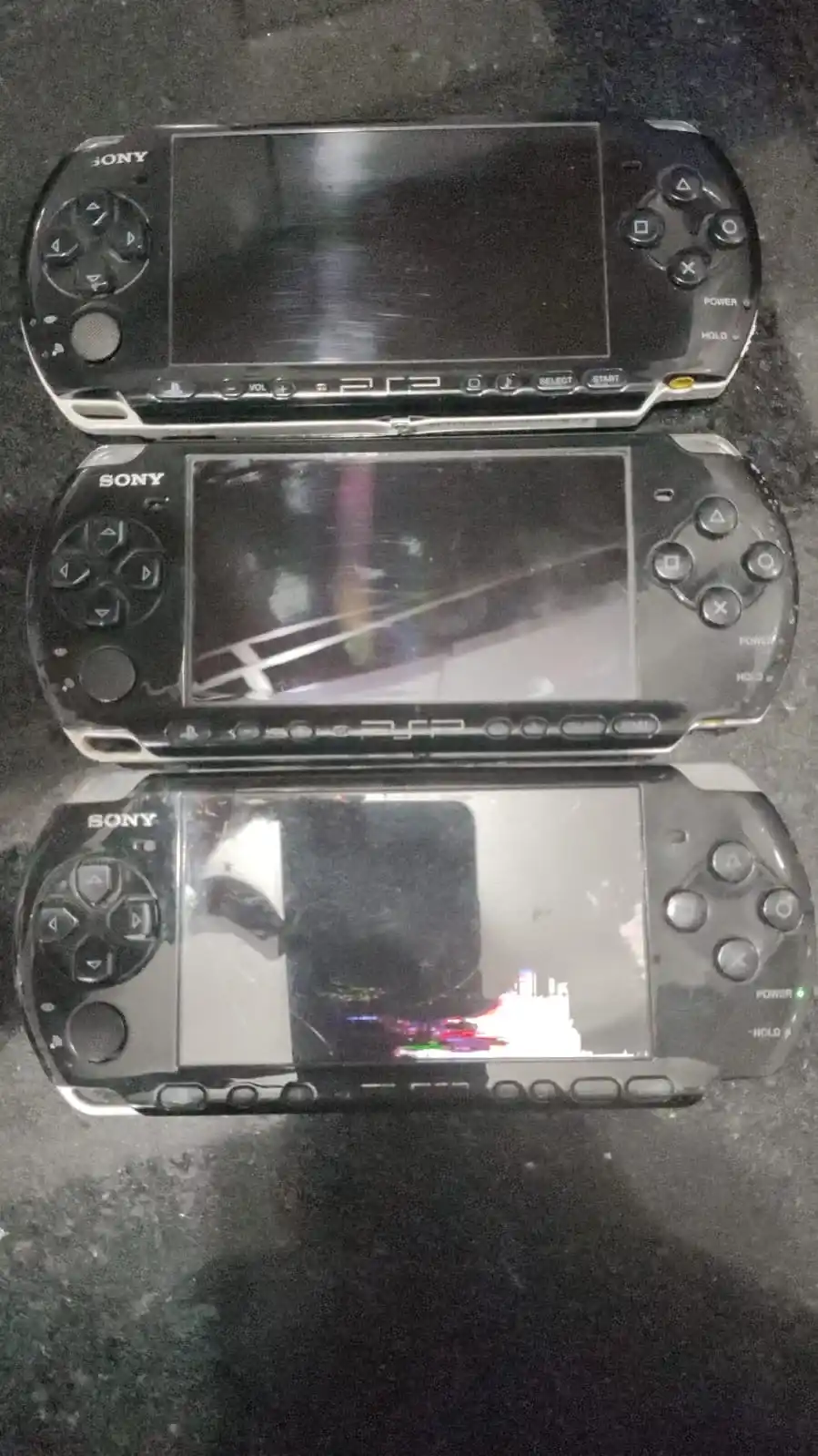 WA/ Gutaum /LOTE SONY PSP♨️98,00 SEGUIDOS DE 9,00👊🏽