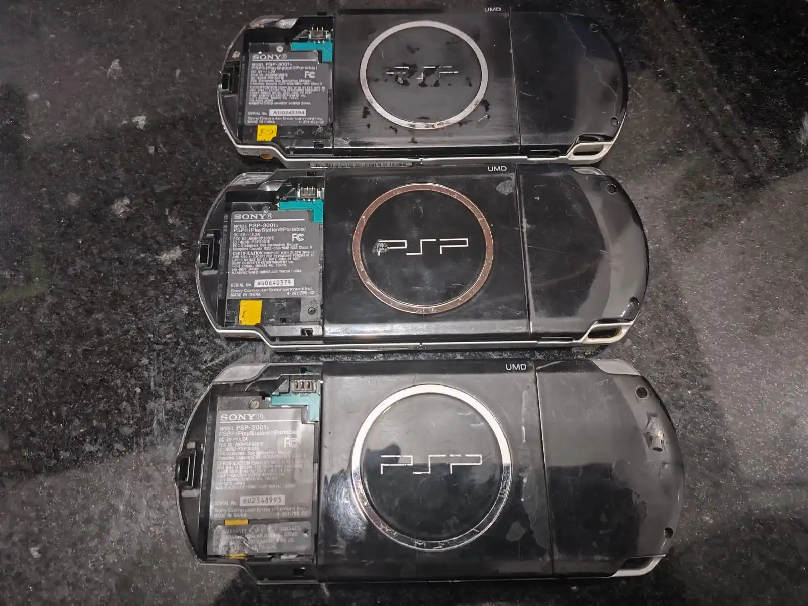 WA/ Gutaum /LOTE SONY PSP♨️98,00 SEGUIDOS DE 9,00👊🏽