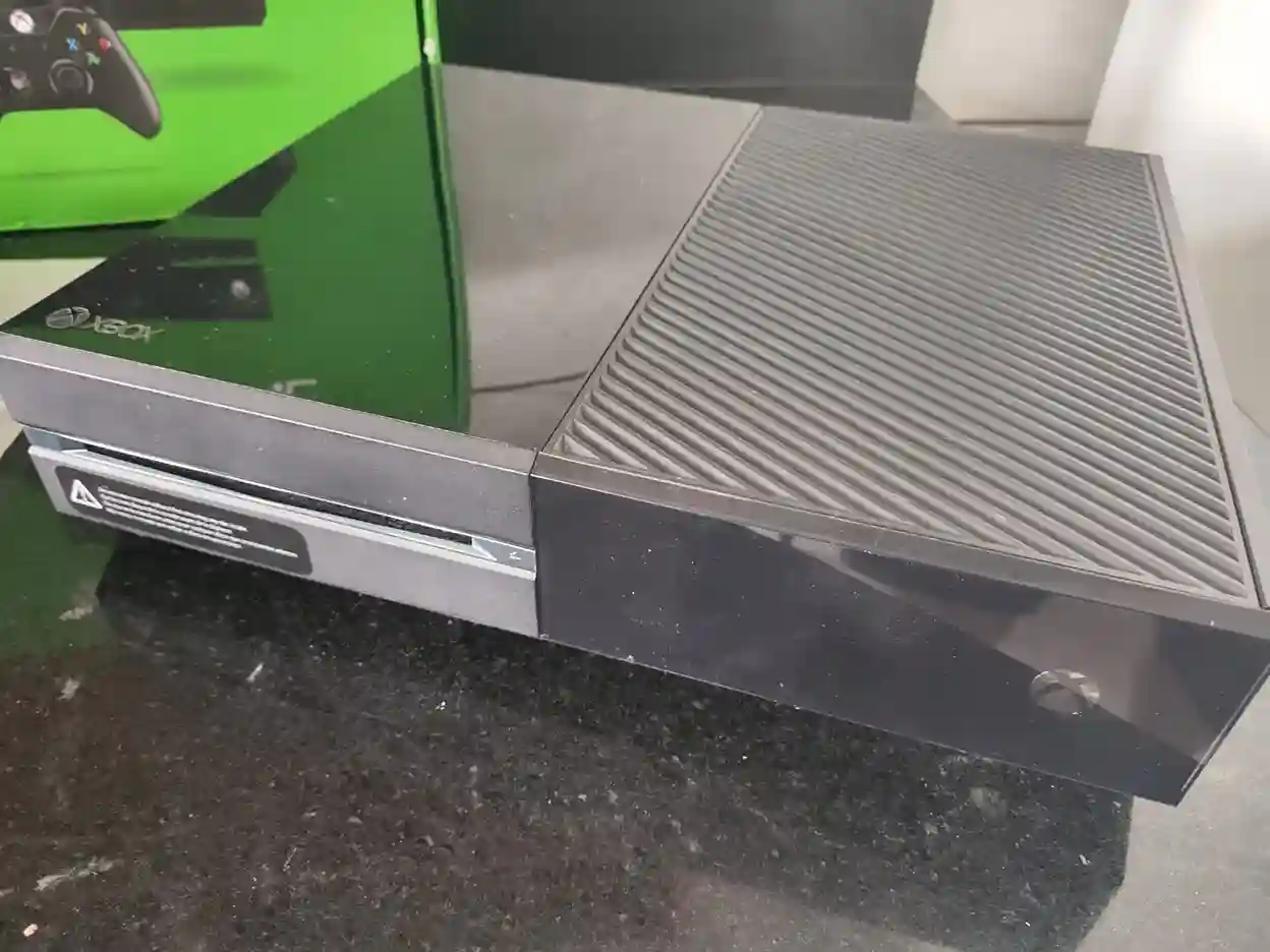 WA/ Xitelio /XBOX ONE NA CAIXA😯277,00 SEGUIDOS DE 25,00♨️